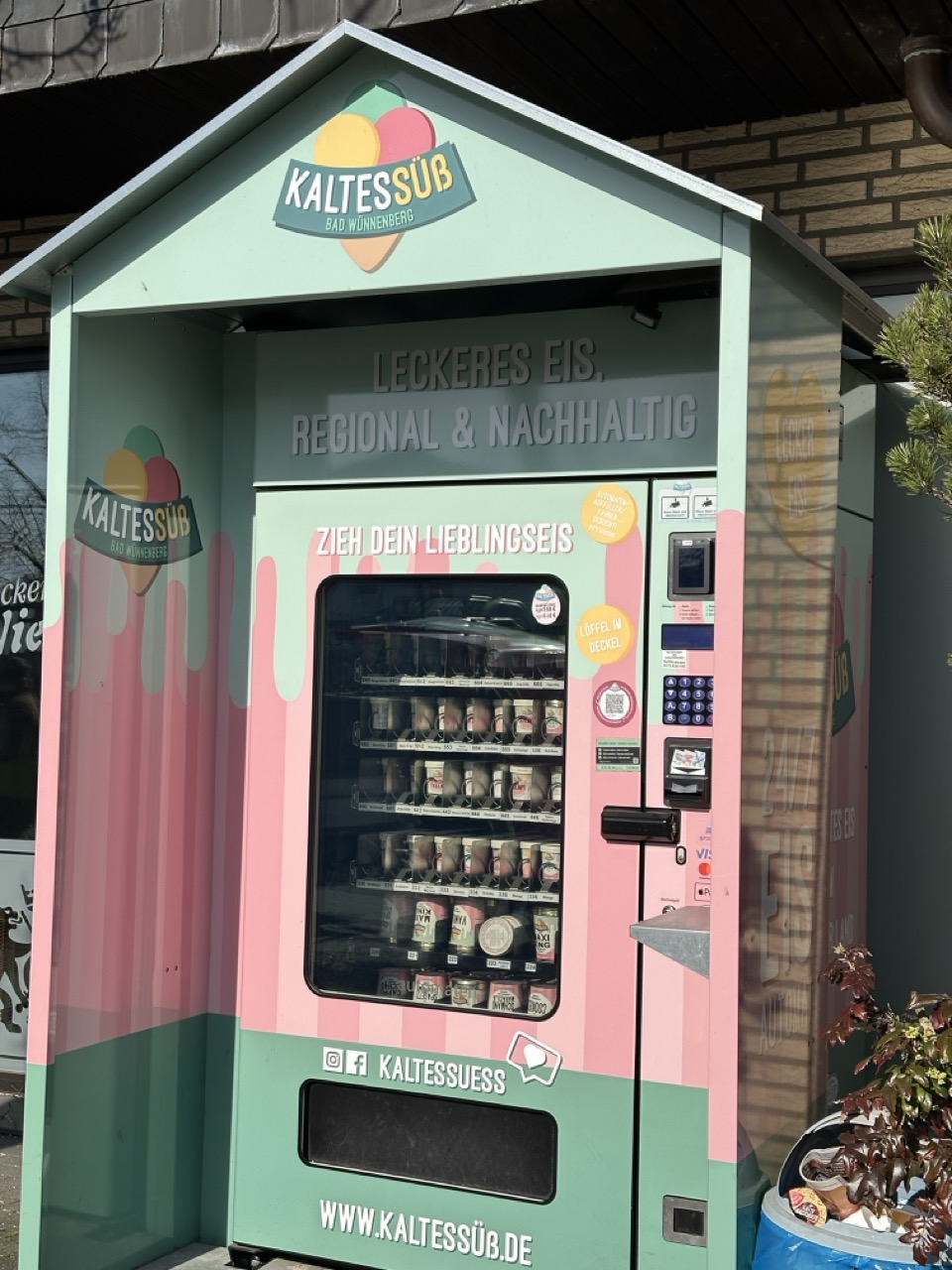 Groß (IMG_8132) Eisautomat Delbrück